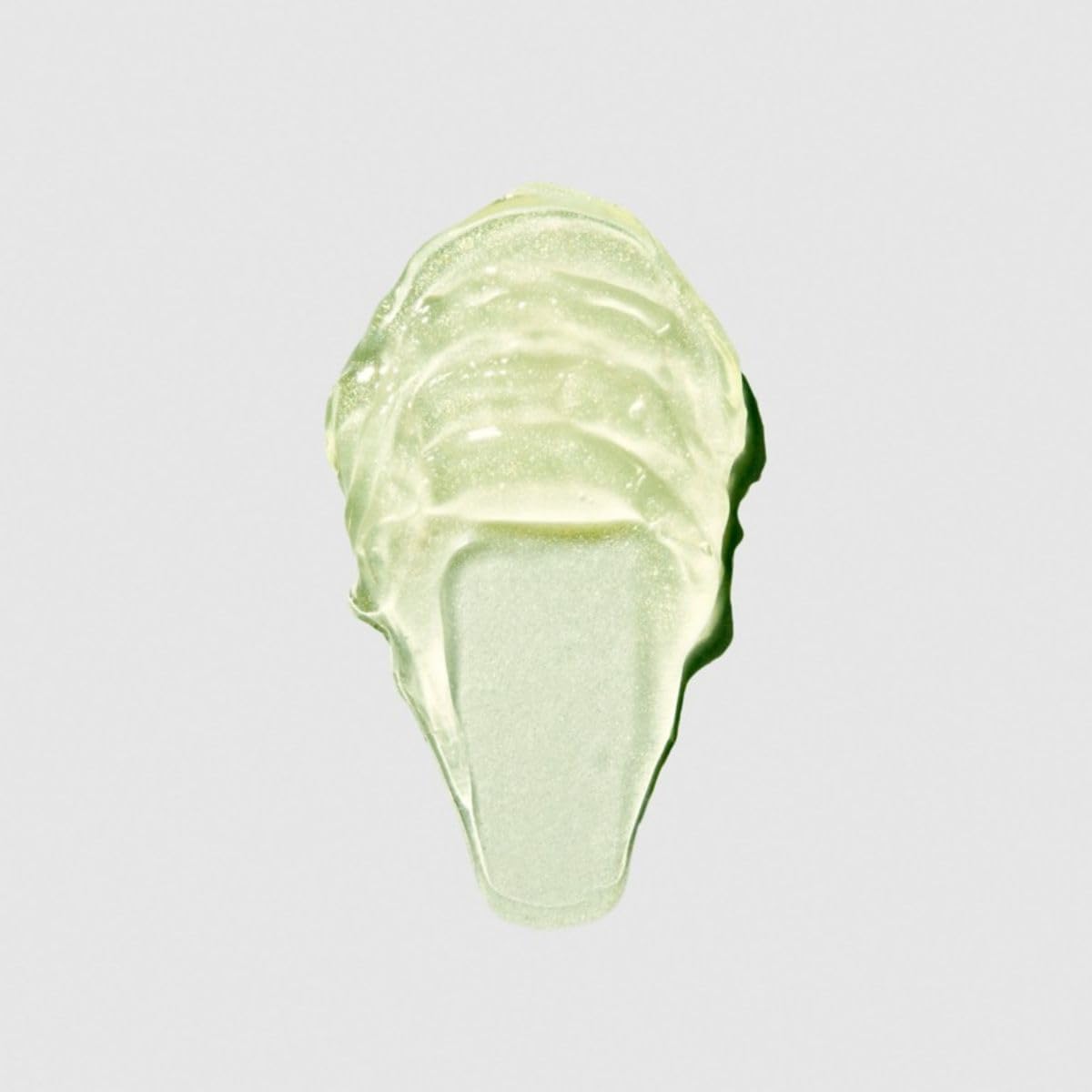Tea Tree Grooming Pomade idéal pour cheveux courts avec définition précise.