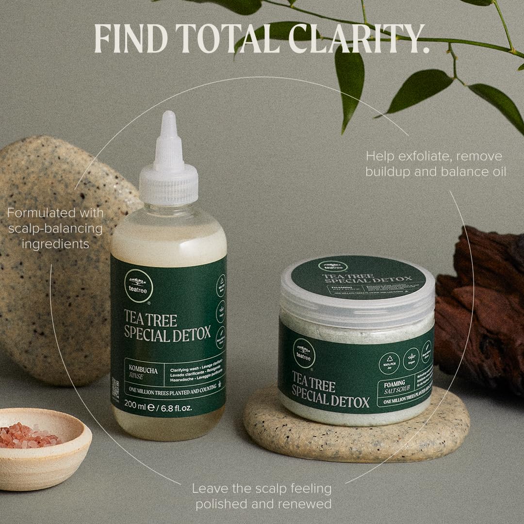 Tea Tree Special Detox Kombucha Rinçage – après-shampoing révélant des cheveux brillants et propres.