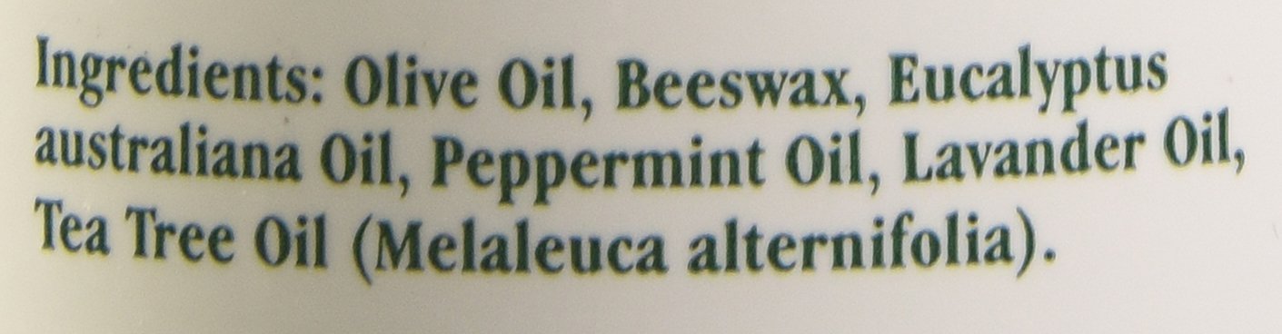 Application sur poitrine avec Tea Tree Therapy, rituel aromatique doux.