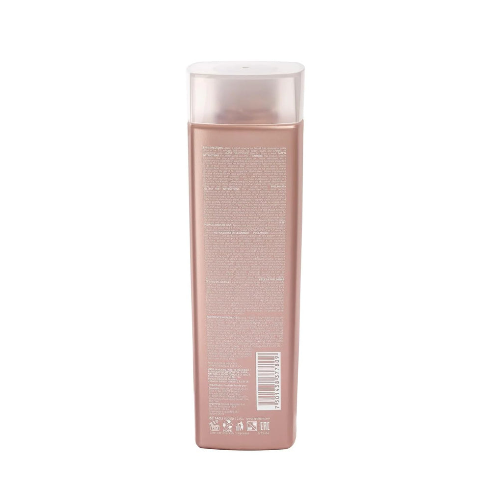 Lumina violet Shampoing Tec Italy hydrate et donne brillance aux cheveux blonds et gris.