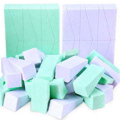 Éponge Teenitor maquillage mini triangles : application précise sur les zones délicates.