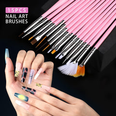 Teenitor strass arc-en-ciel et argent pour des finitions brillantes sur ongles.