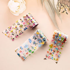Temote feuilles nail art holographiques cartoon prêtes à être utilisées sur les ongles.