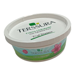 Texture légère de la crème Terssura pour absorption rapide et souplesse.