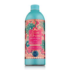 Tesori d’Oriente bain-moussant flacon ambiance: crée une atmosphère spa à domicile.