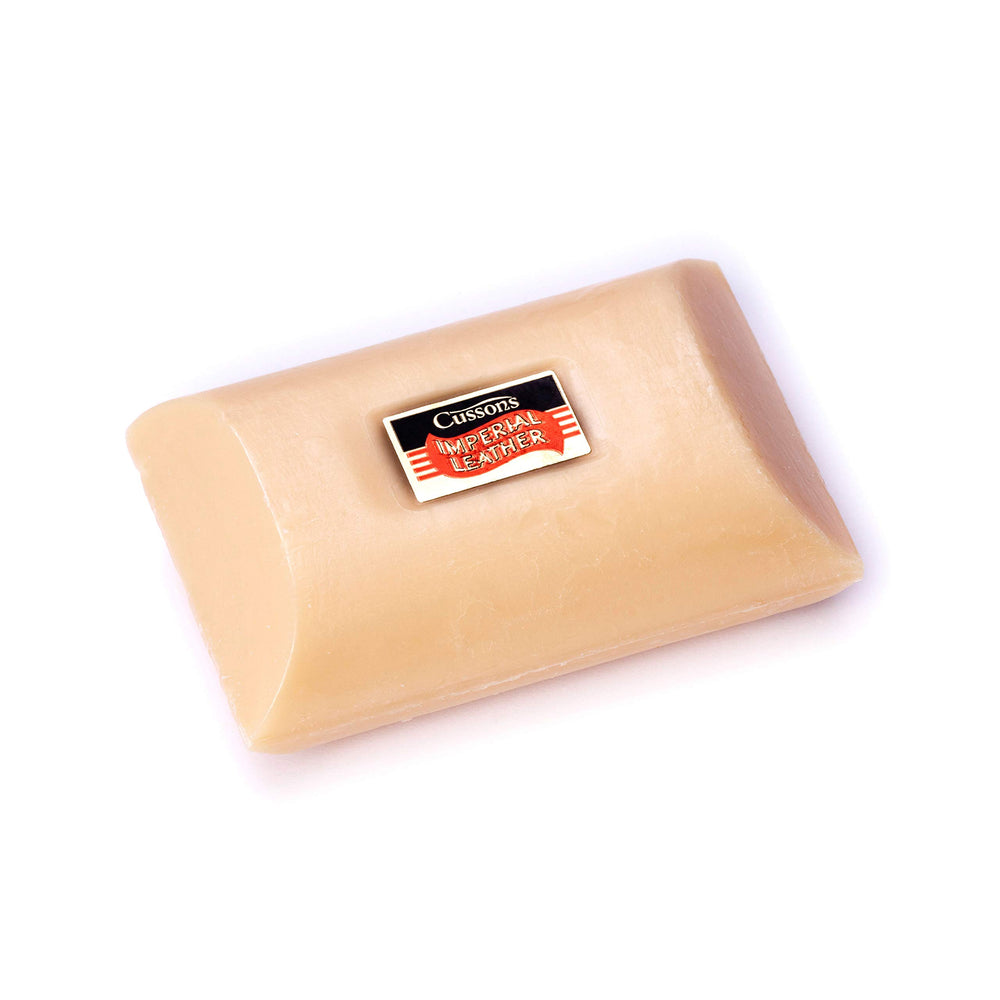 Texture cremeuse du savon Imperial Leather Original.