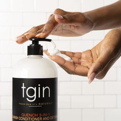 tgin Quench 3-en-1 Co-Wash – cheveux bouclés démêlés et doux.
