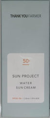 THANKYOU FARMER crème solaire, bouteille avec pompe, application pratique en déplacement.