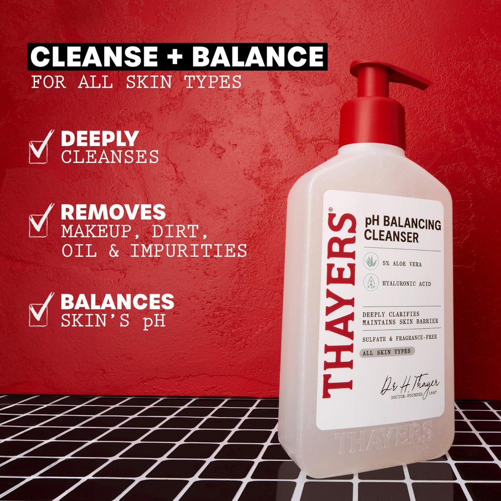 Mousse nettoyante visage légère de THAYERS avec aloe pour un rinçage facile.