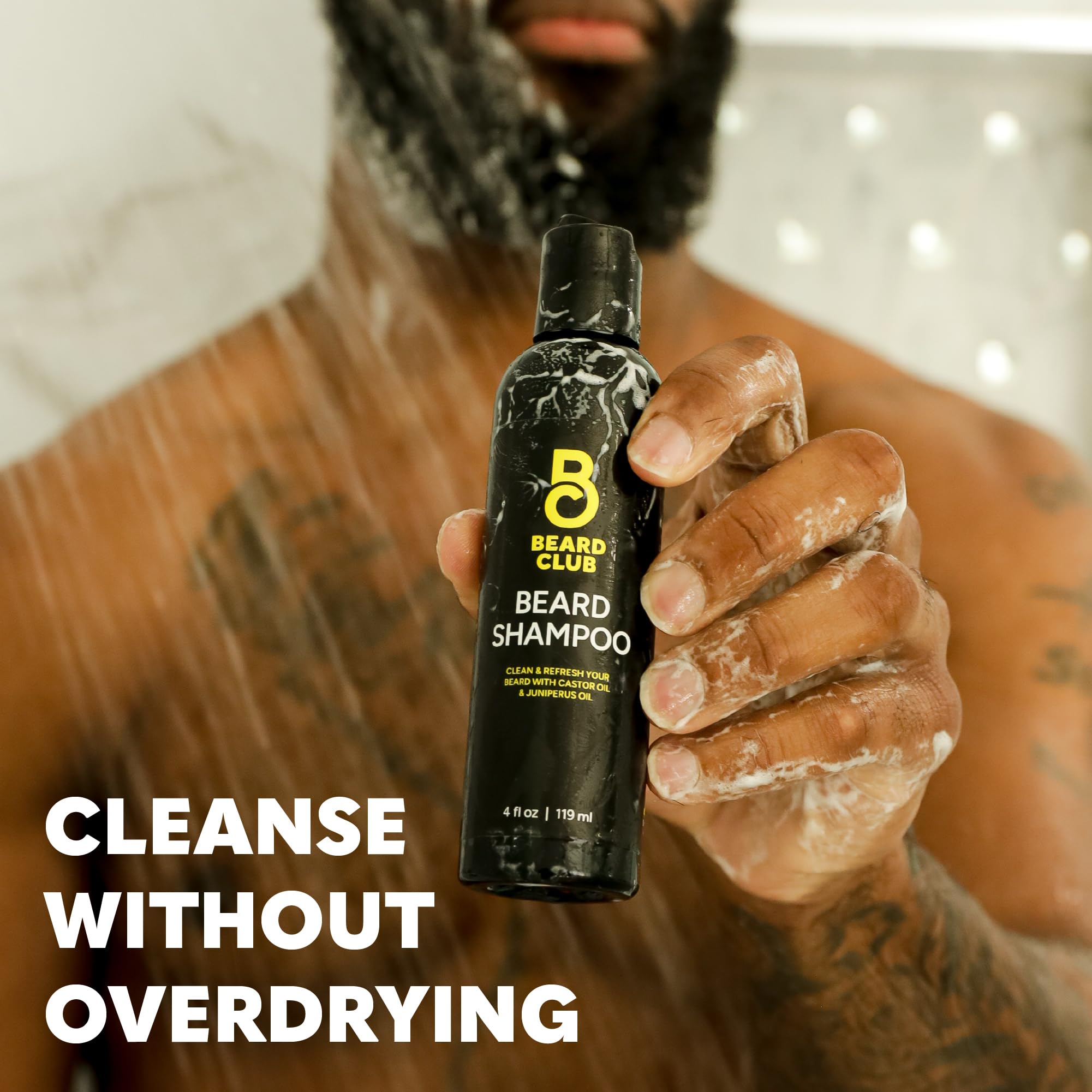 Utilisation quotidienne du Shampoing Barbe Original pour démêler et nettoyer la barbe.