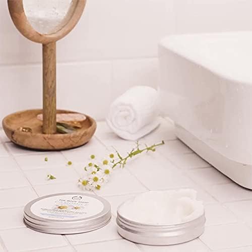 The Body Shop Camomile Sumptuous Cleansing Butter, sans parabènes et sans silicone.