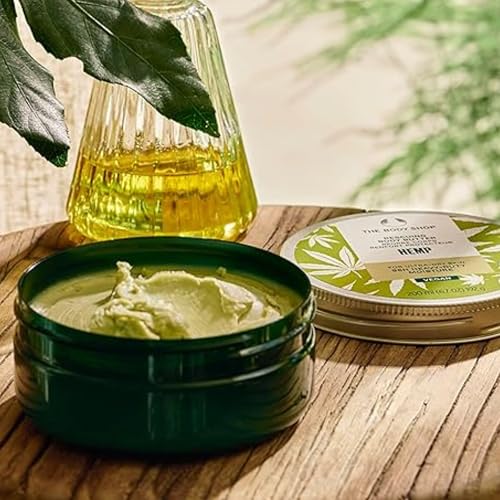 The Body Shop Hemp Body Moisturizer, ingrédients naturels et huile de chanvre nourrissent la peau.