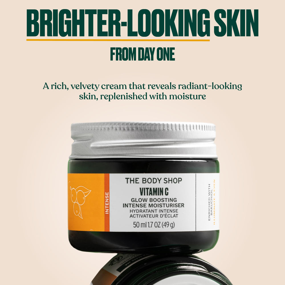 The Body Shop vitamine C lueur, application visage: routine hydratante.