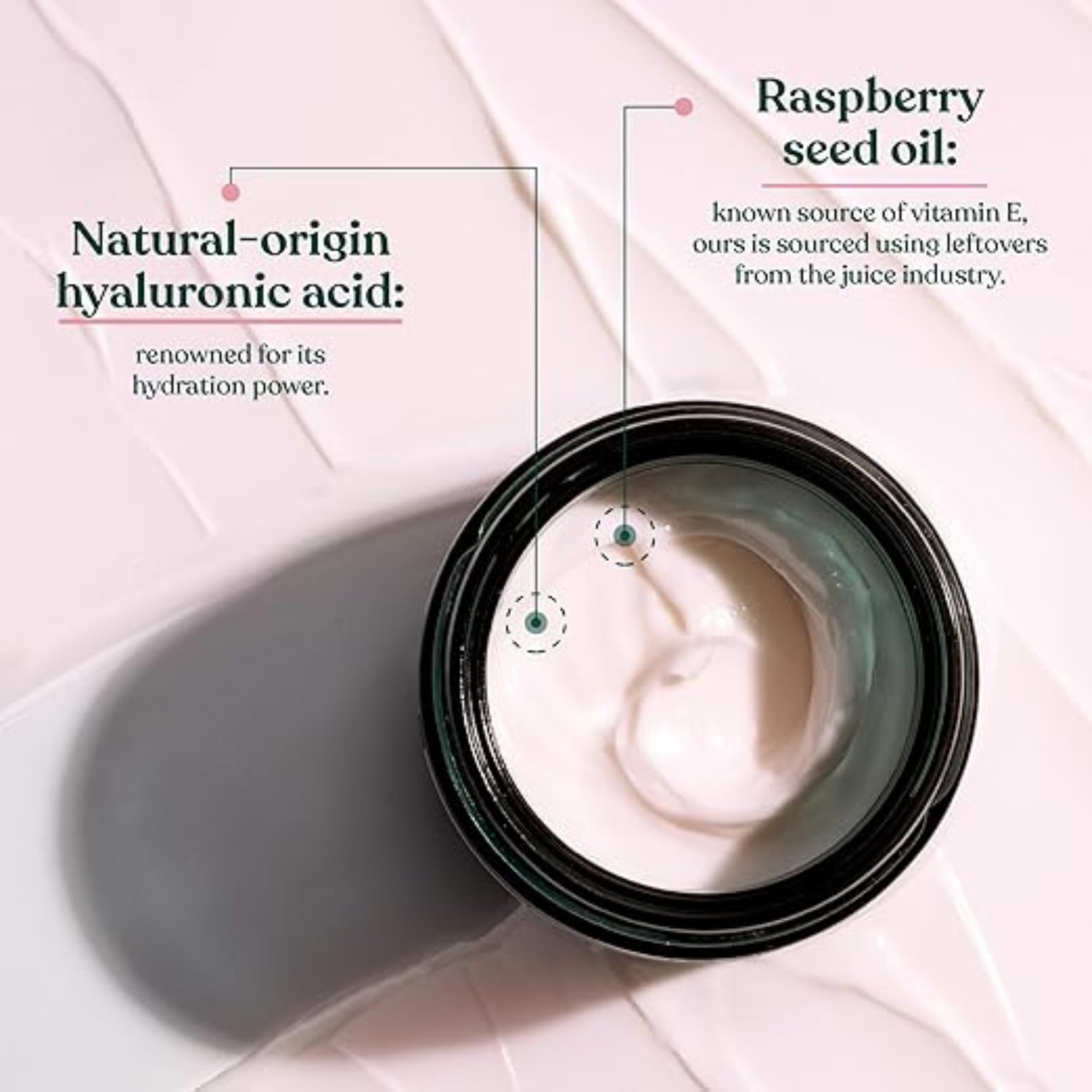 Application douce de la Crème Vitamine E sur le visage