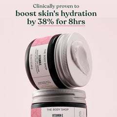 Texture légère et absorption rapide de la Crème Vitamine E The Body Shop