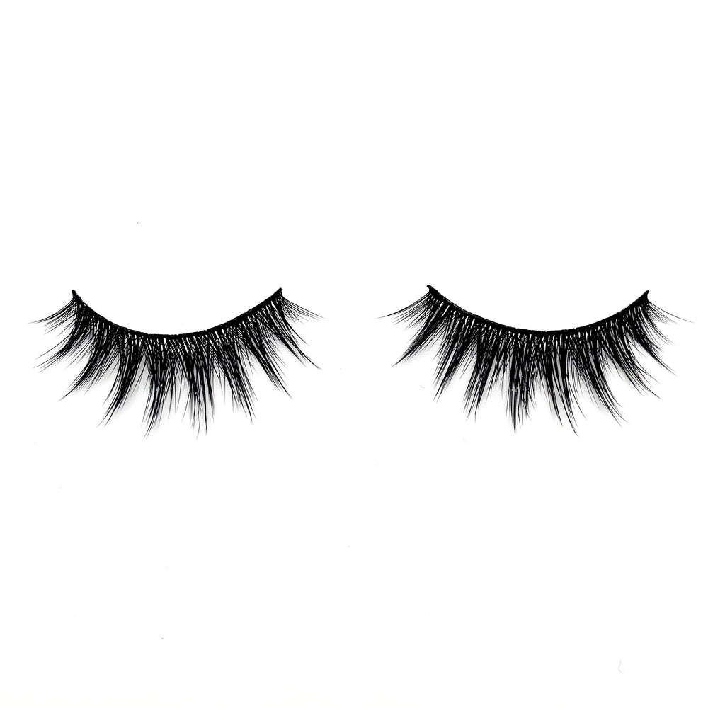 The Book of Lashes Sparkle comfortable fit for all-day wear.