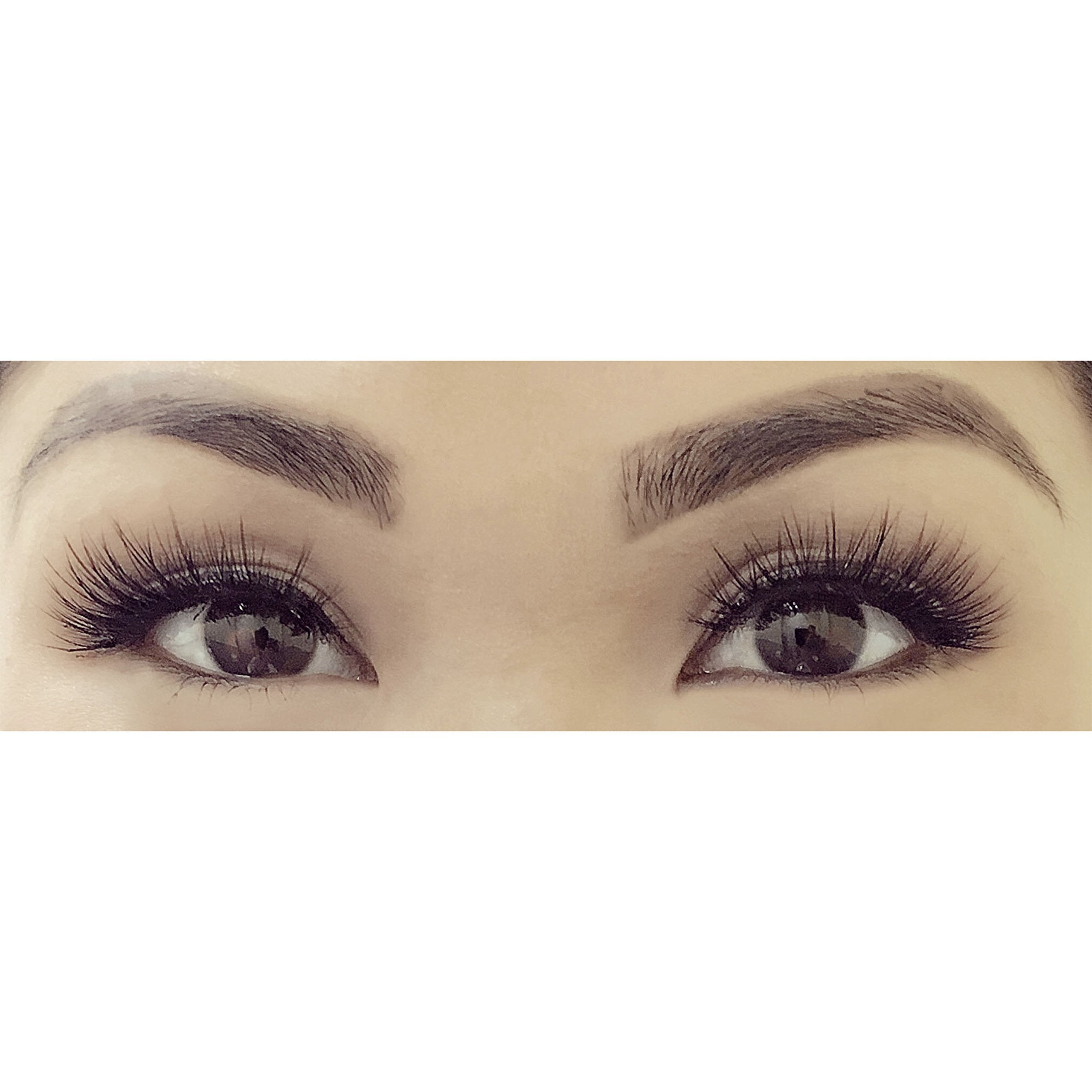The Book of Lashes Volume 1 ensemble de 3 paires.