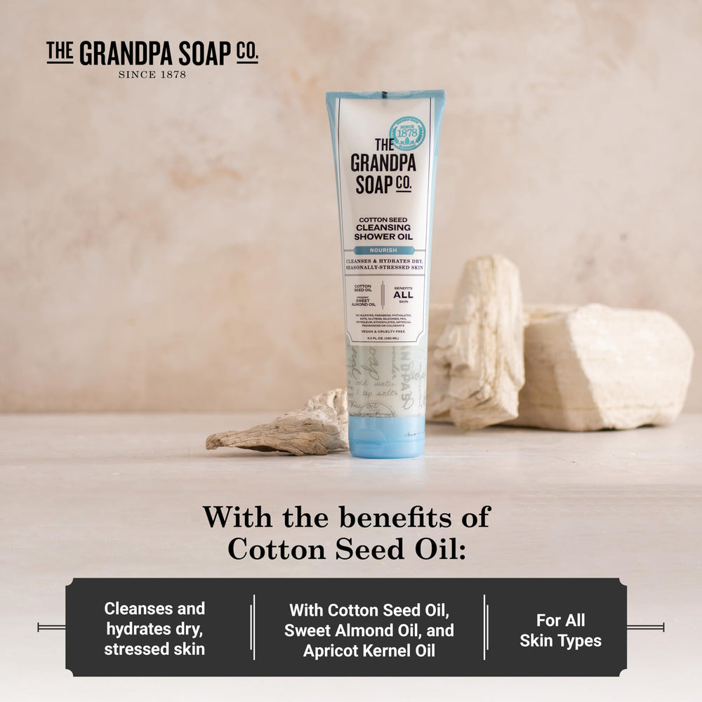 Application sur peau humide avec le gel douche The Grandpa Soap Company pour une sensation douce.