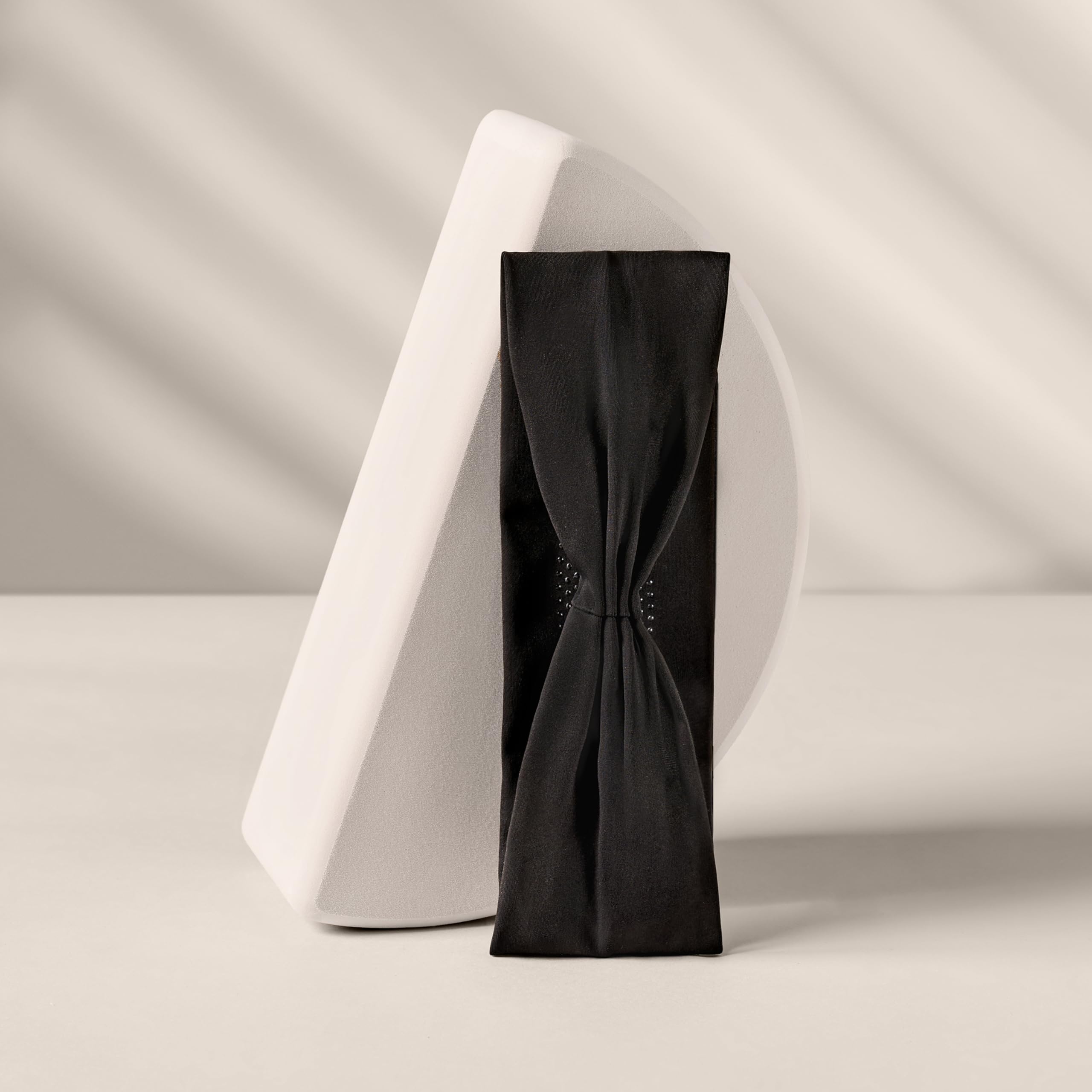 Lotus Band The Hair Edit, texture plissée pour effet chic.