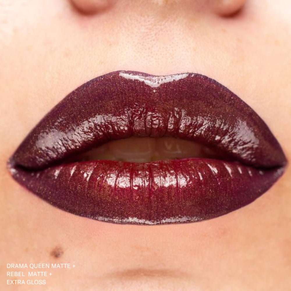 Finition longue tenue du Rebel Liquid Matte sur les lèvres