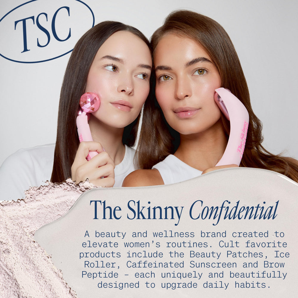 Soin quotidien visage avec rouleau The Skinny Confidential