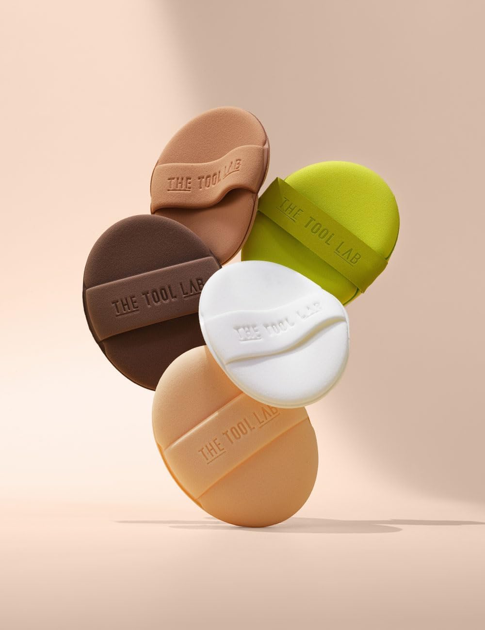 Pouf THE TOOL LAB durable et réutilisable pour votre routine beauté.