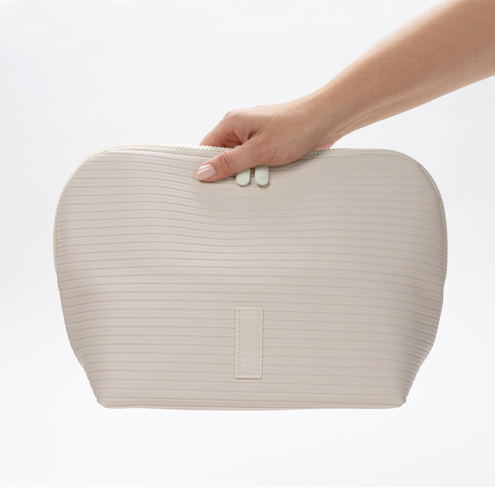 THE VERTI usage polyvalent pour maquillage et soins.