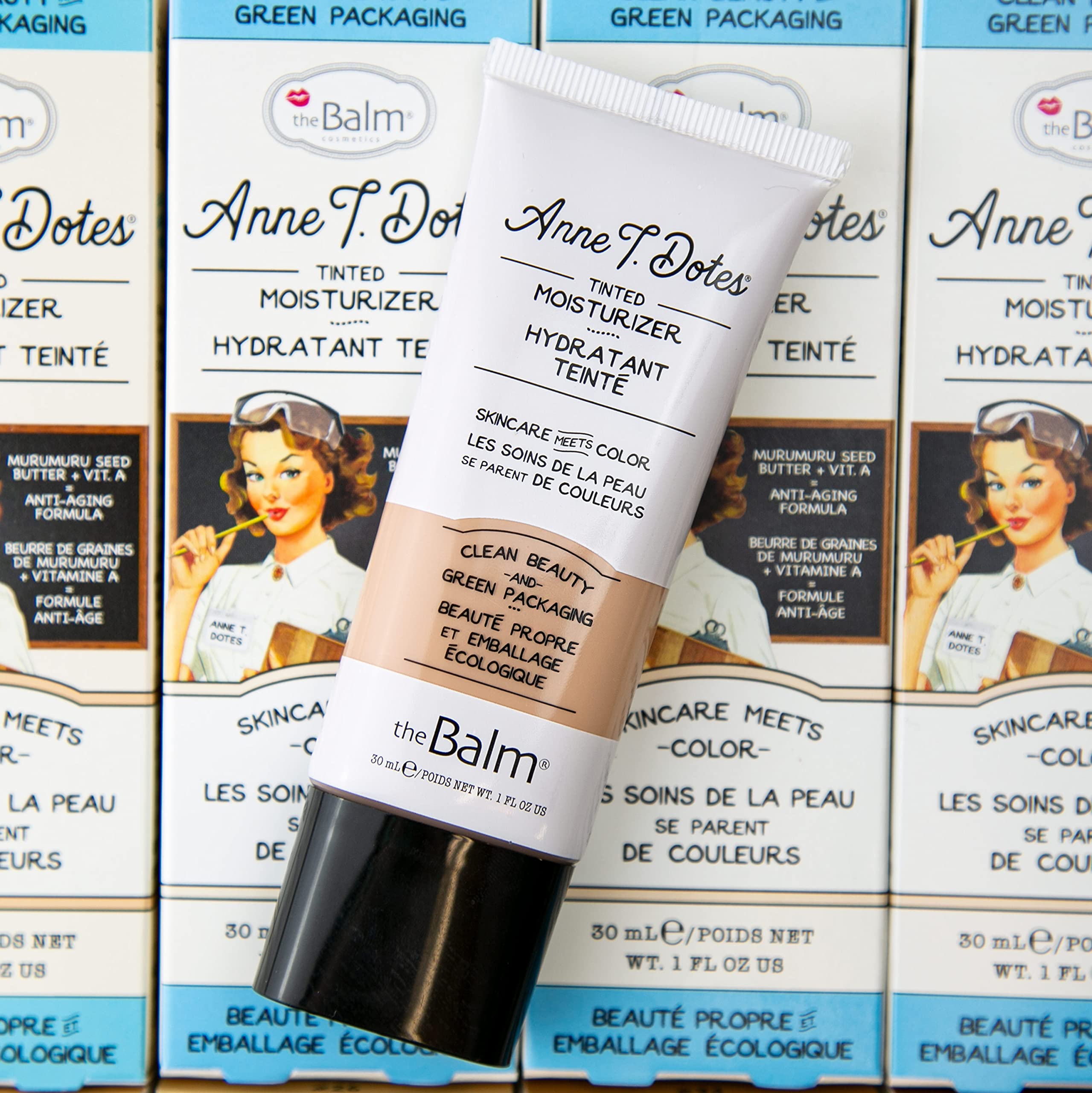 theBalm Anne T. Dotes Emballage Luxueux – design élégant et pratique