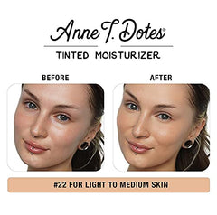 theBalm Anne T. Dotes texture légère et hydratante pour un teint lumineux.