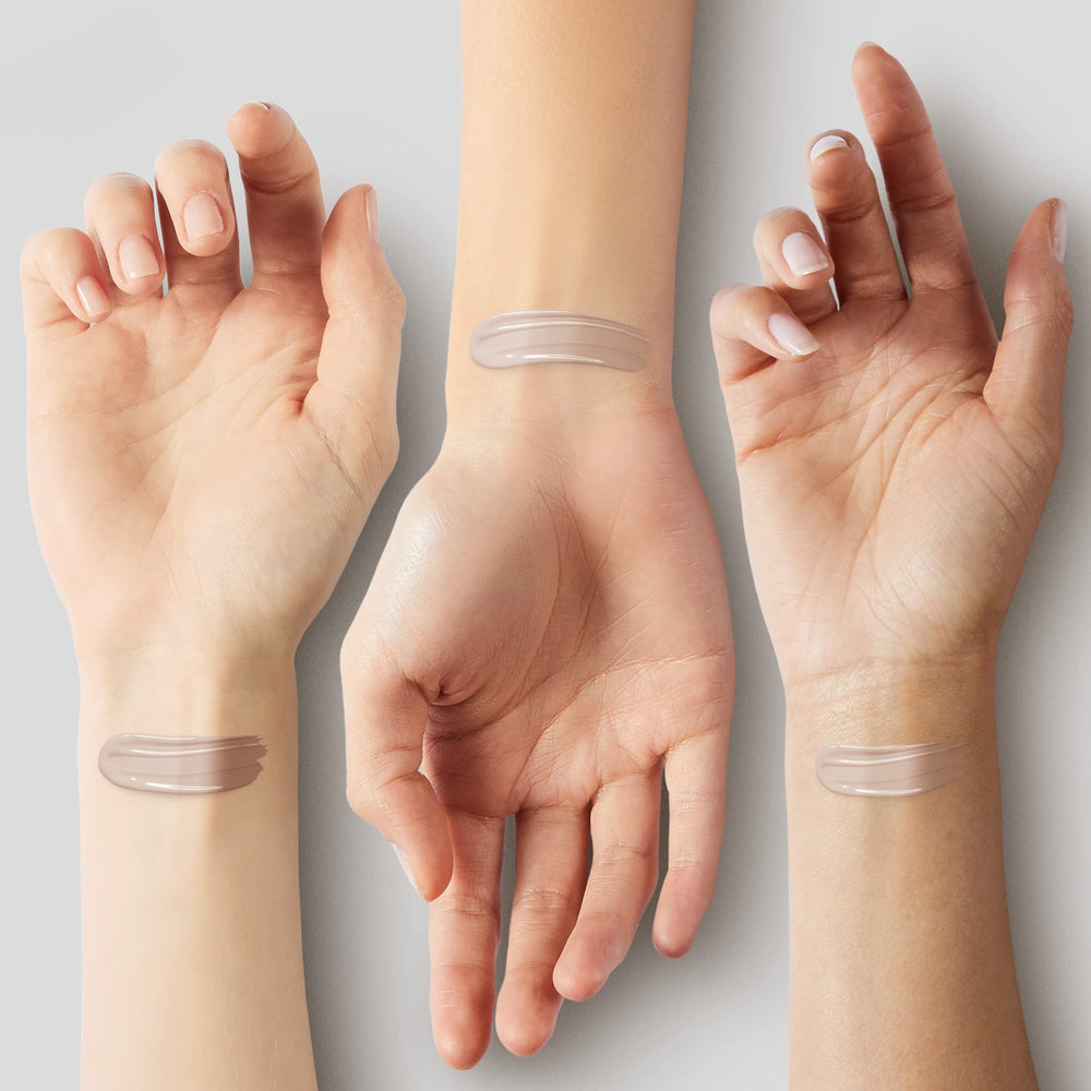 Finition satinée naturelle du concealer THESAEM pour un teint homogène.