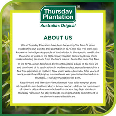 Application sur la peau avec la crème Thursday Plantation pour irritations mineures