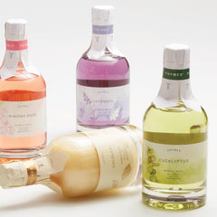 Mousse onctueuse Thymes Lavande pour peau douce et hydratée.