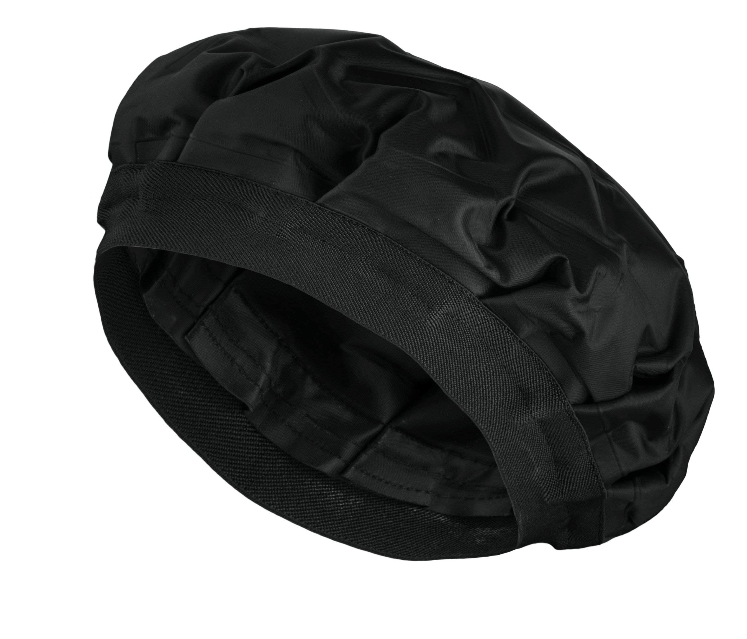 Casque chauffant sans fil Tifara Beauty utilisé à domicile pour des soins capillaires relaxants.