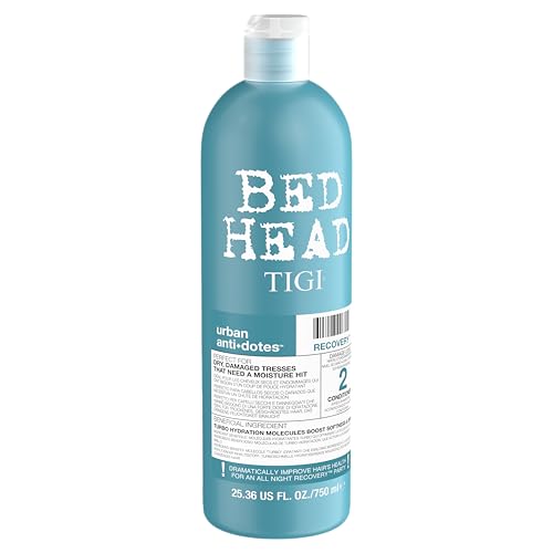 Étiquette du shampoing Resurrection Bed Head par TIGI clairement visible.