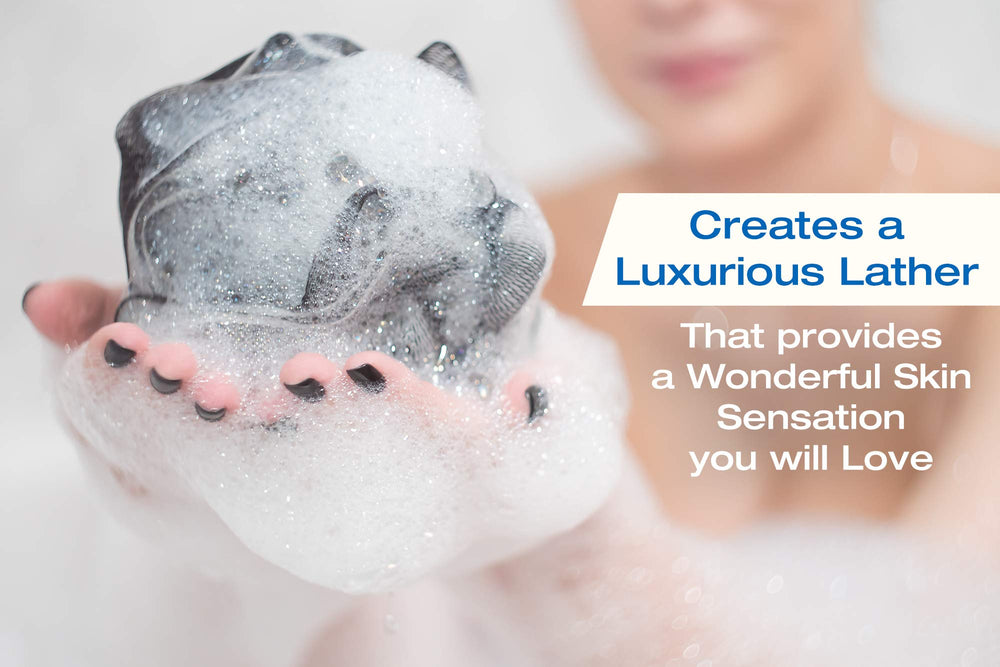 Tilcare Loofah Charbon, exfoliation efficace pour peau lisse et satinée.