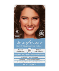 Tints of Nature – Bouteille couleur brun clair 5N pour cheveux.