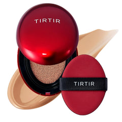 TIRTIR coussin rouge ajustement – compact ouvert révèle couverture naturelle.