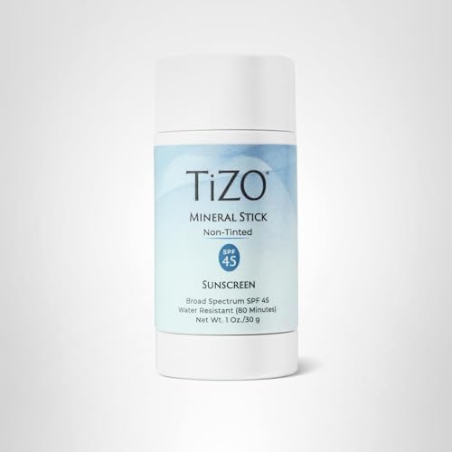 Format portable du TiZO Minéral Stick pour retouches faciles au quotidien.