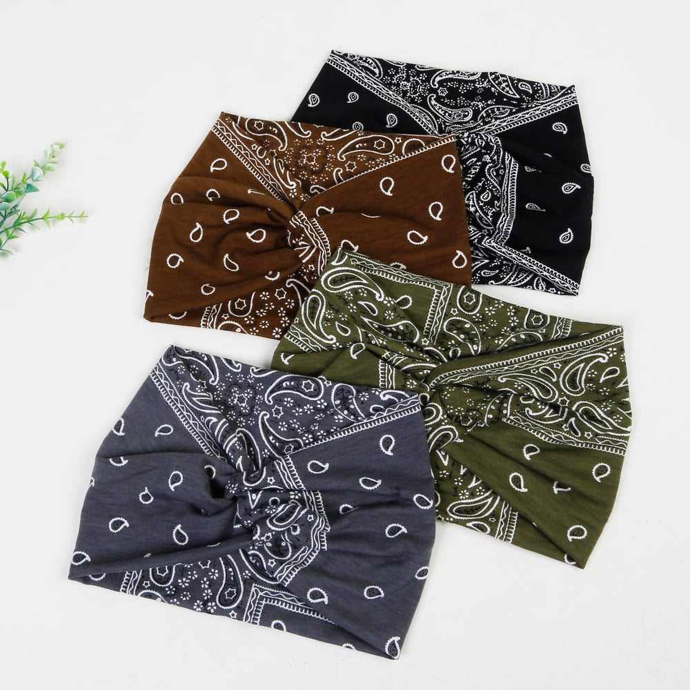 Tobeffect scarf accessory makes a thoughtful gift for friends and family
