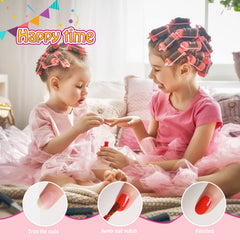 Separateurs d'ongles et stickers TOMICCA pour une manucure ludique.