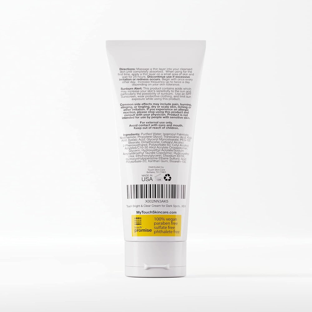 TOUCH Crème Éclat emballage et préparation d’une routine beauté.