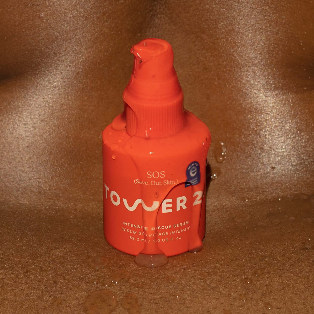 Crème SOS Recovery et spray SOS complètent le Tower 28 SOS Rescue.