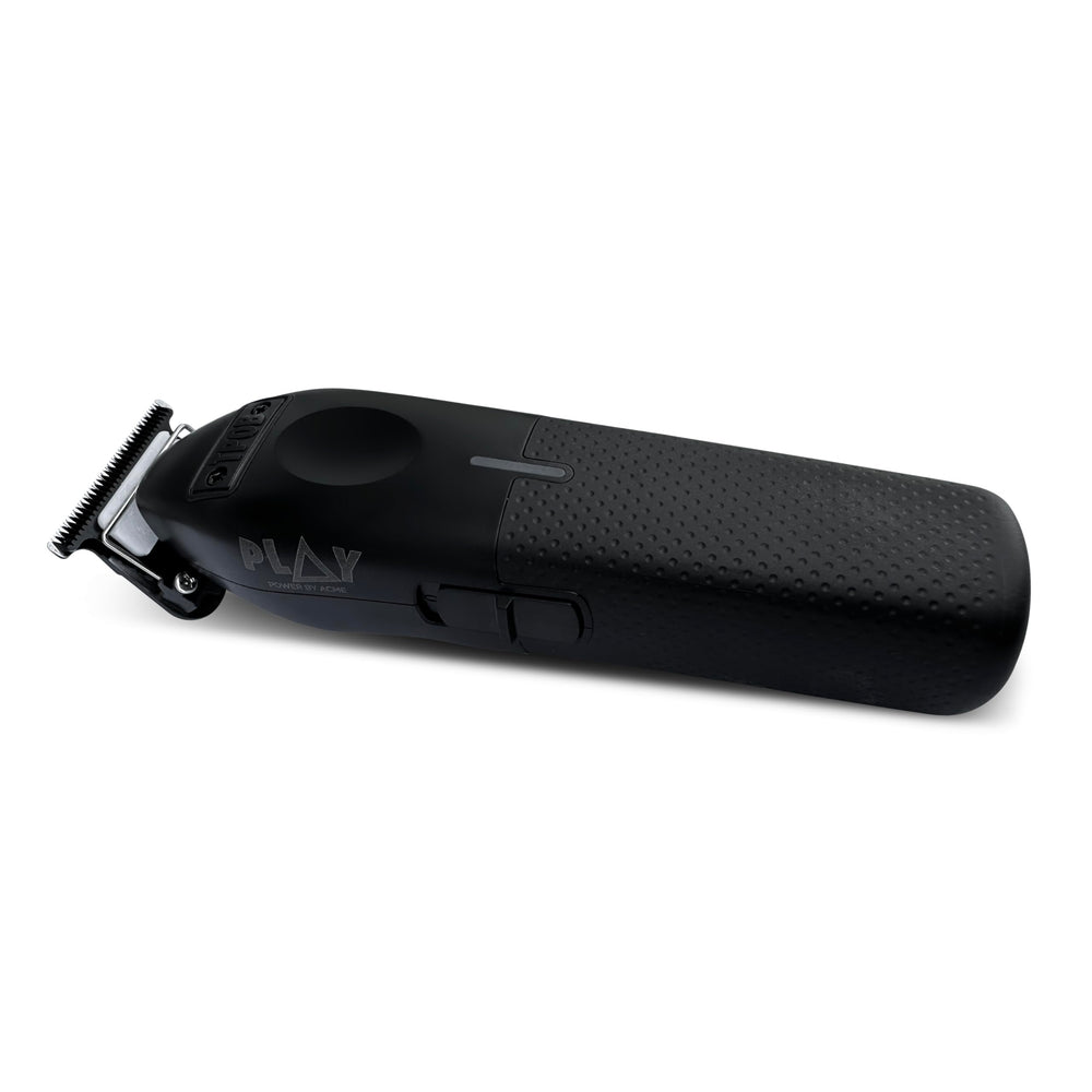 TPOB Play Trimmer moteur silencieux, travail discret autour du client.
