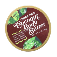 Texture riche du beurre Trader Joe's coco sur la peau après application.