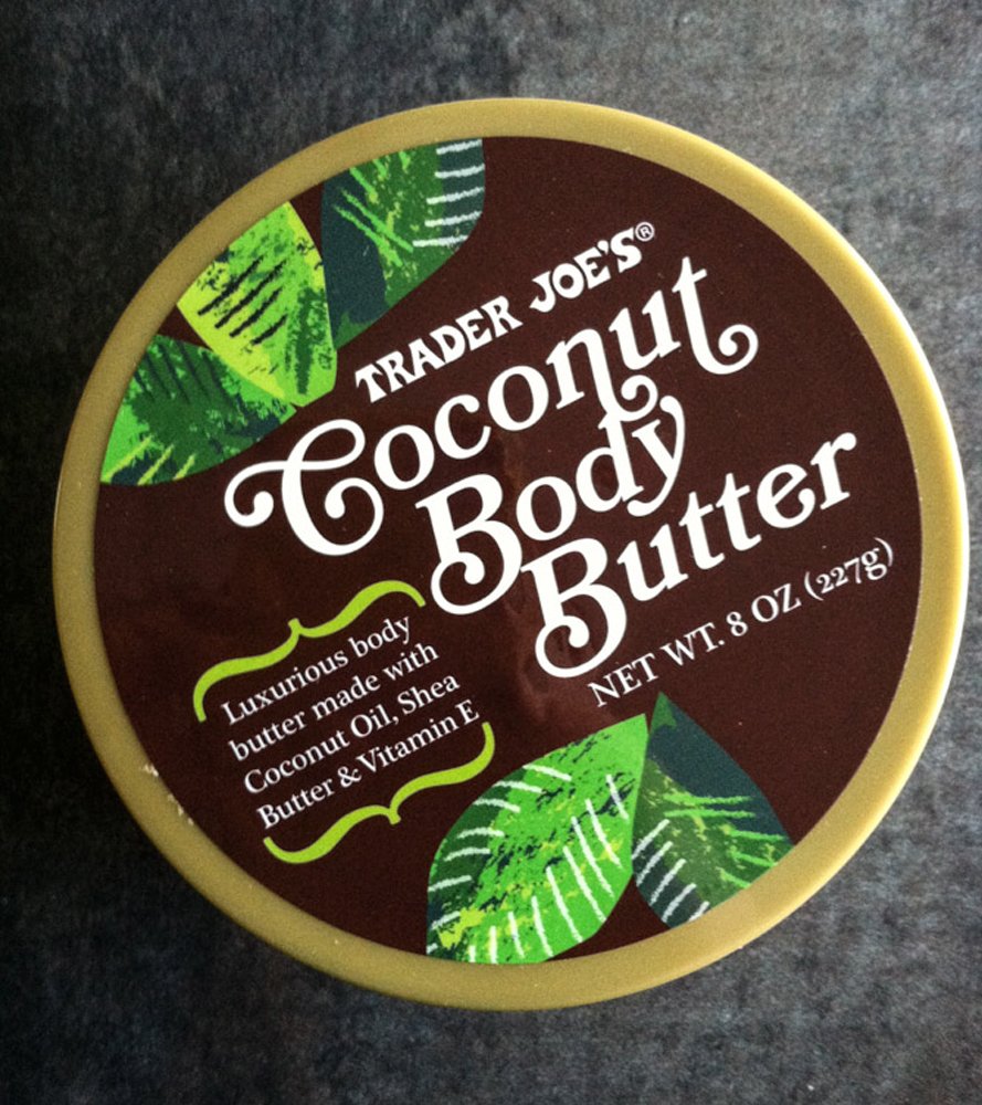 Emballage pratique du beurre coco Trader Joe's pour le voyage.