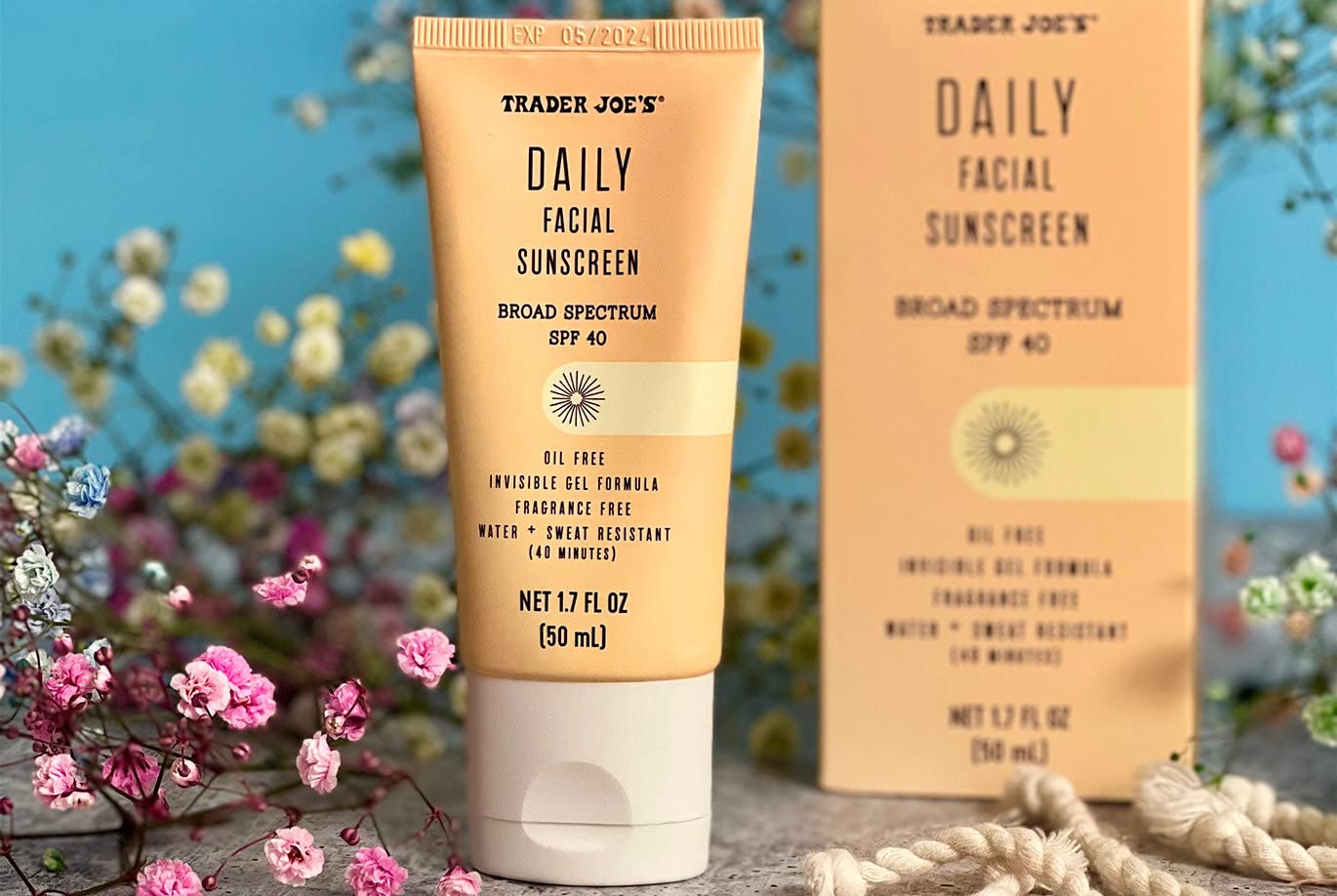 Flacon Trader Joe's SPF 40 – bouteille 50 ml, texture gel légère, résiste à l'eau et à la transpiration