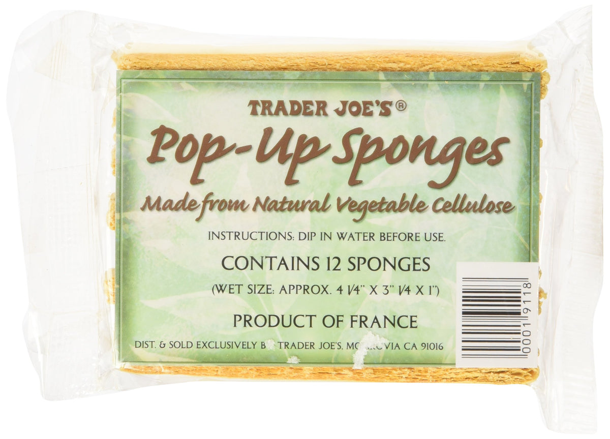 Éponge pop-up Trader Joe's en cellulose végétale, emballage neuf et prêt au nettoyage domestique.