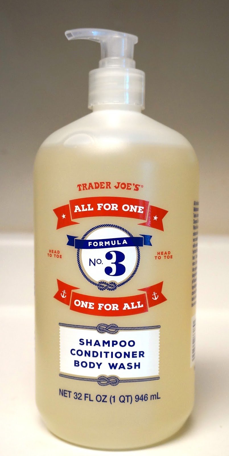 Trader Joe's Formule No.3 tout-en-un, flacon avant, pratique pour cheveux et peau.