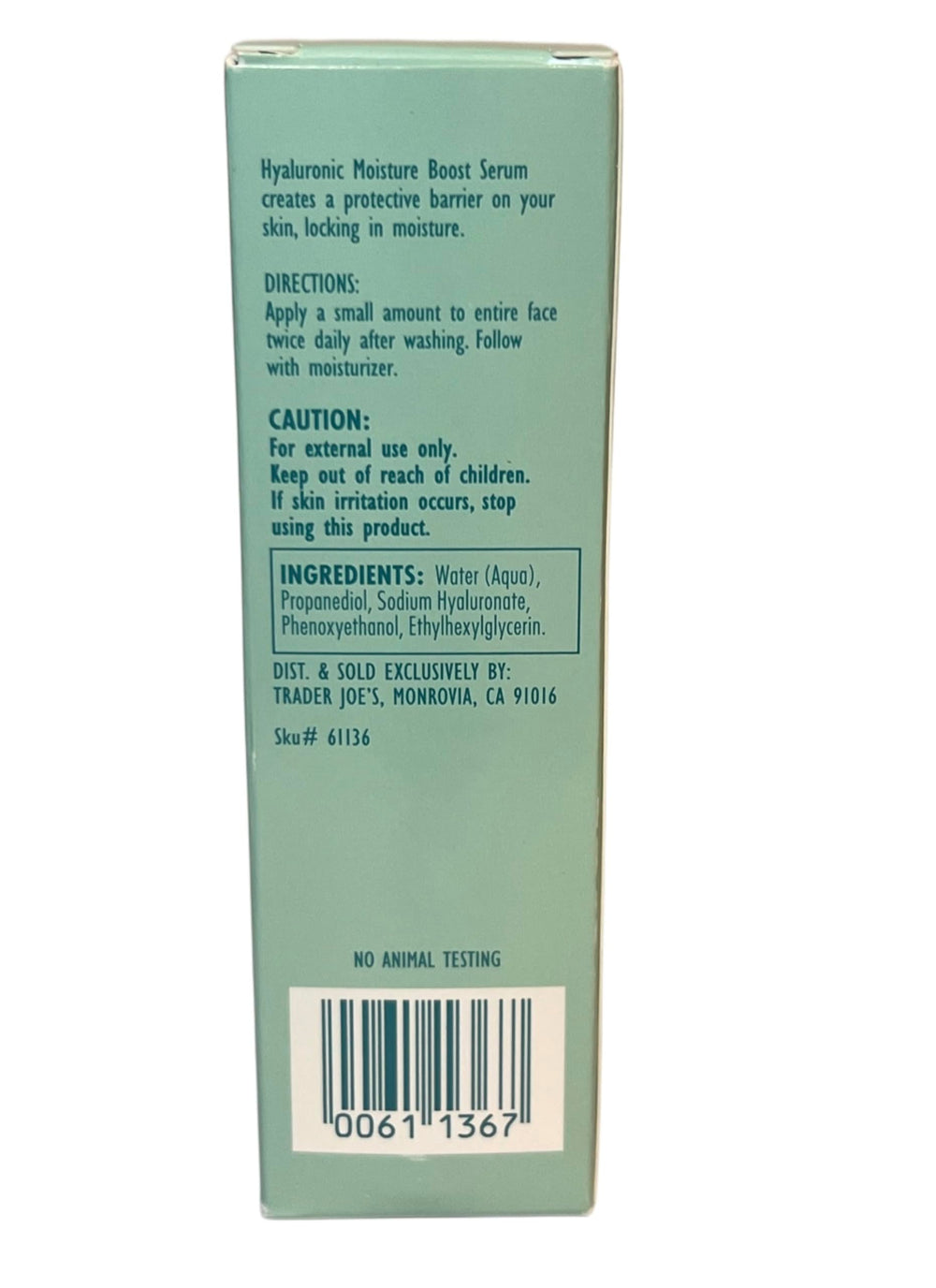 Texture gel translucide du sérum Trader Joe's, sensation rafraîchissante.