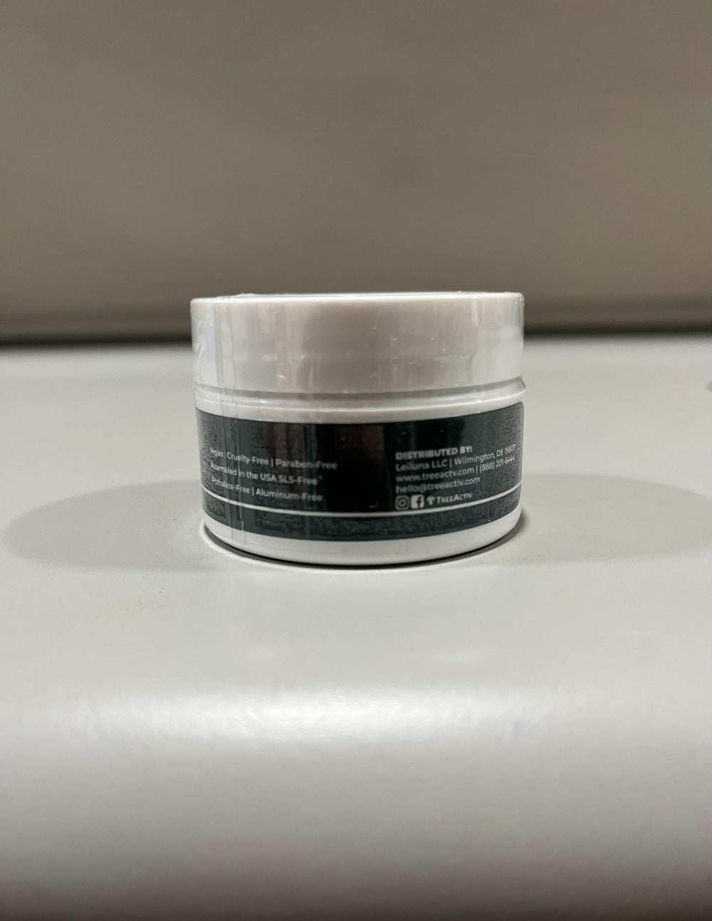 TreeActiv traitement nocturne – adapté pour visage et corps cystiques.